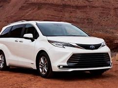 Toyota Sienna 2025 Giá Lăn Bánh